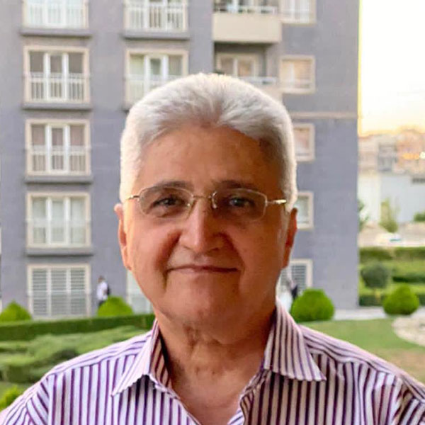 الدكتور نزار هموندي الدكتور نزار هموندي